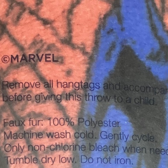 Marvel “Spider-Man” Oversized Supersoft Printed Plush Throw Blanket (NWT) - Picture 9 of 9